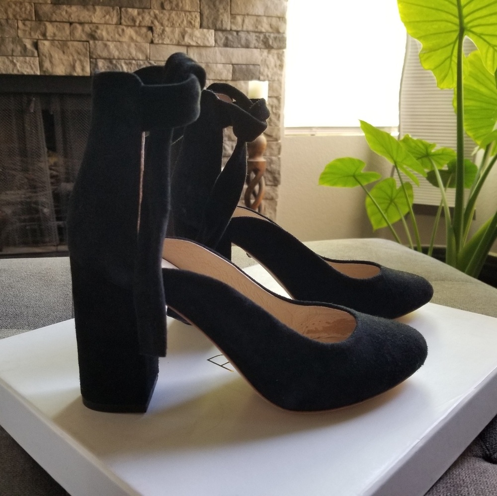 Raye block heels NWB